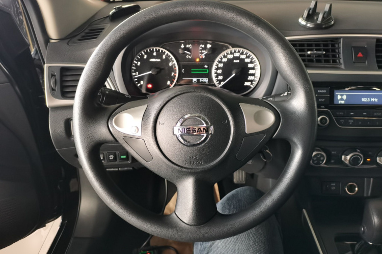 日产 轩逸 2021款 经典 1.6XE CVT舒适版局部细节13