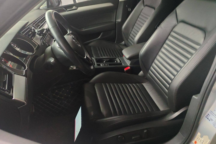 大众 迈腾 2018款 330TSI DSG 领先型局部细节19