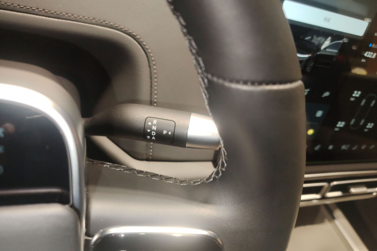 理想汽车 理想L9 2024款 Ultra局部细节18