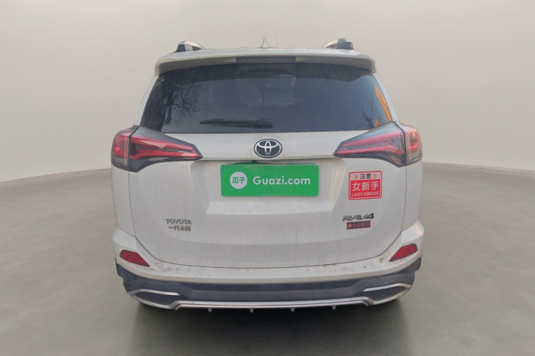 丰田 RAV4荣放 2019款 2.0L CVT两驱舒适版 国VI车身外观6