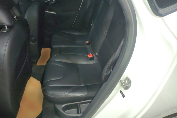 沃尔沃V40 2016款 T3 智逸版中控内饰21