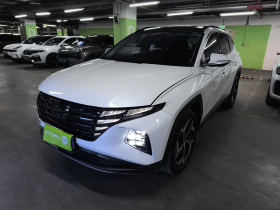 现代 2023款 途胜L 1.5T 自动两驱LUX尊贵版