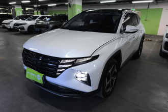 现代 2023款 途胜L 1.5T 自动两驱LUX尊贵版