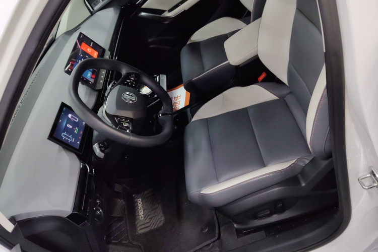 名爵 MG4 EV 2023款 415km 出海冠军版中控内饰19