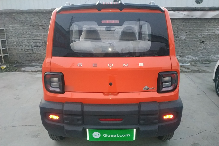 吉利银河 2025款 210km 熊猫骑士车身外观6