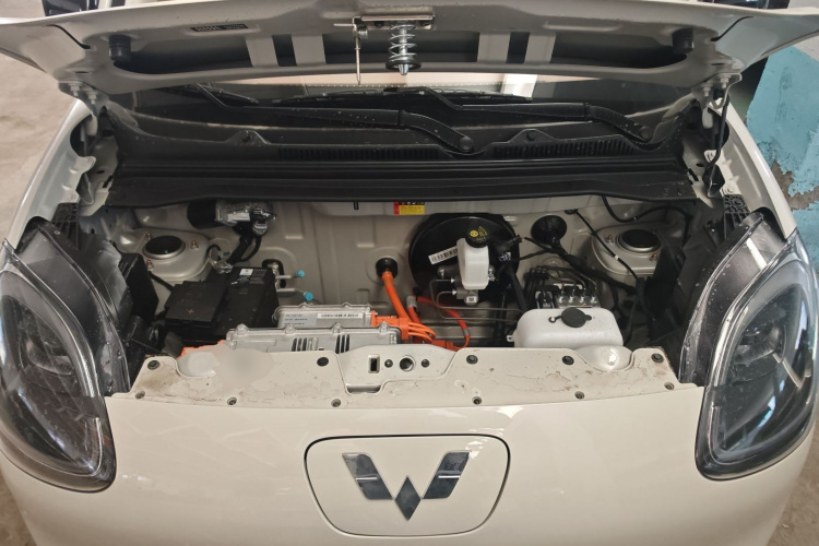 五菱汽车 宏光MINIEV 2025款 四门版 进阶款机舱底盘24