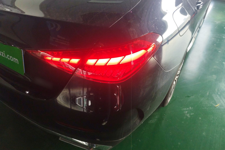 奔驰C级 2023款 改款 C 200 L 运动版车身外观6001