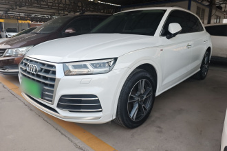 奥迪Q5L 2020款 改款 40 TFSI 荣享时尚型