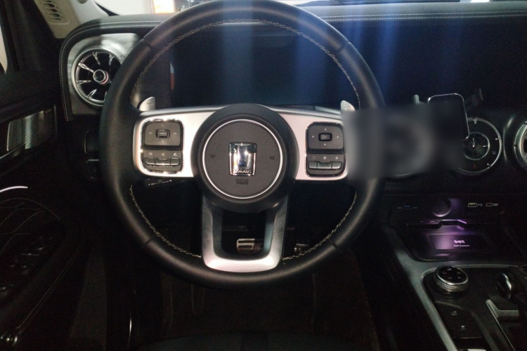 坦克300 2021款 越野版 2.0T 征服者中控内饰13