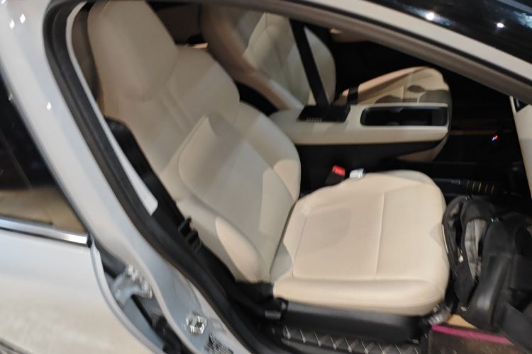 五菱汽车 五菱缤果PLUS 2024款 510km 旗舰版 四座版局部细节41