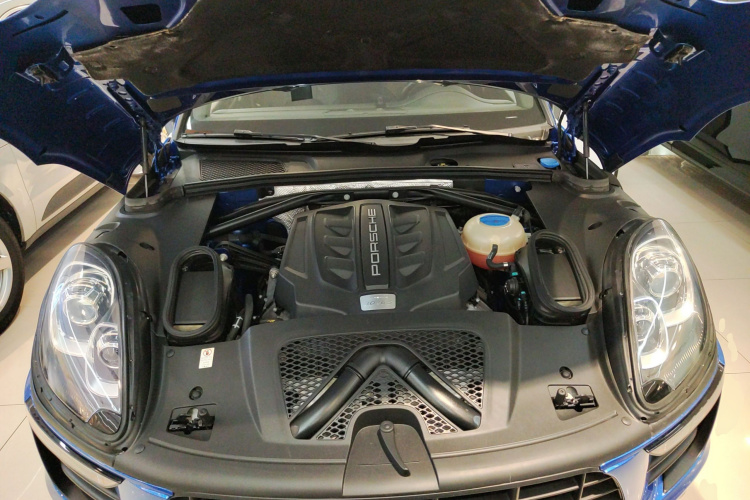 保时捷 2016款 Macan S 3.0T机舱底盘24
