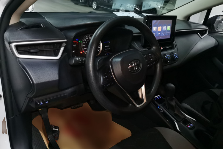 丰田 卡罗拉 2023款 1.2T 先锋版中控内饰7002