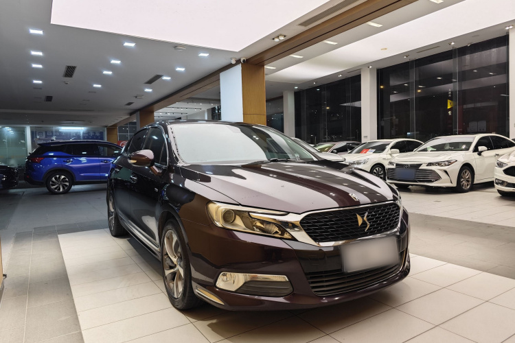 DS 5LS 2016款 1.6T 豪华版THP160车身外观6003