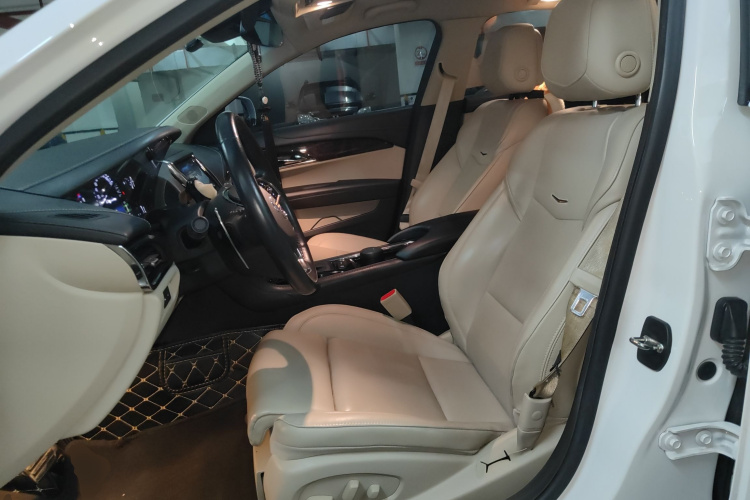 凯迪拉克ATS-L 2014款 28T 豪华型中控内饰19