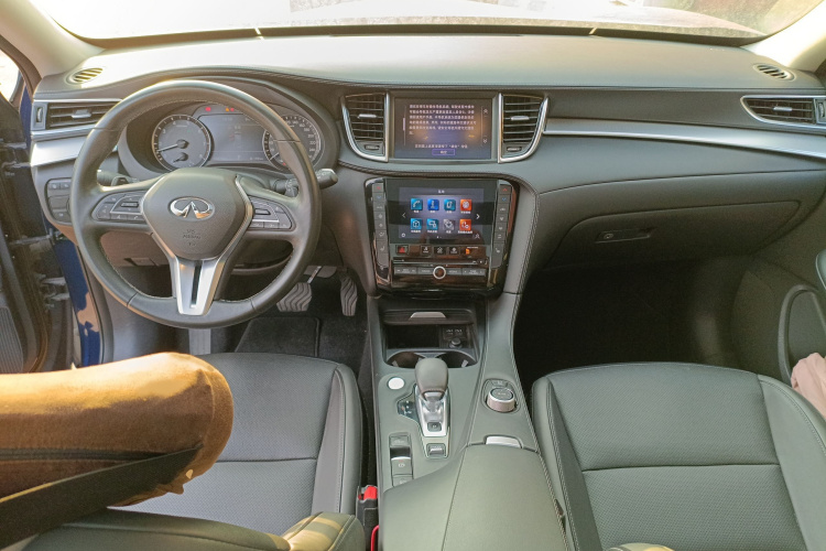 英菲尼迪QX50 2020款 2.0T 四驱领航版中控内饰7002