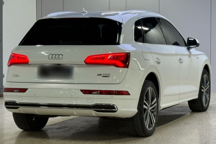 奥迪Q5L 2020款 改款 40 TFSI 荣享时尚型车身外观6003