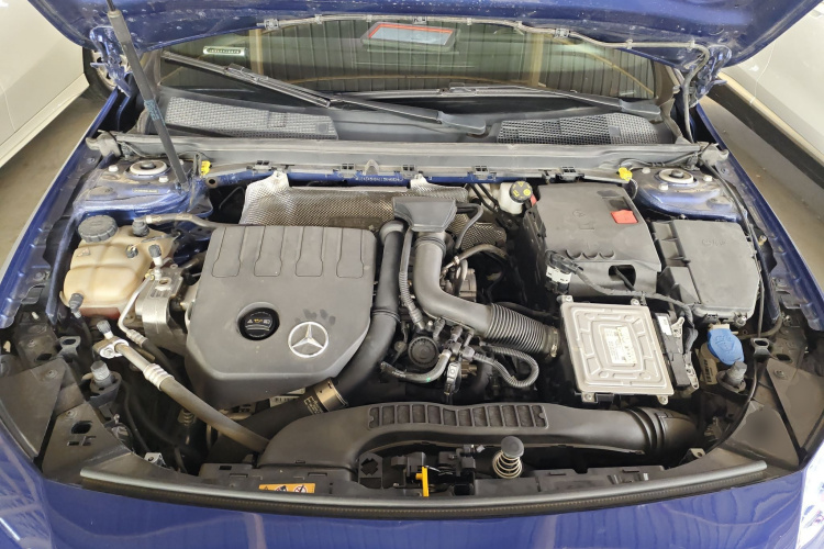 奔驰A级 2020款 A 200 L 运动轿车局部细节24