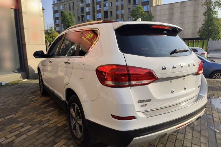 哈弗H6 2017款 蓝标 运动版 1.5T 手动两驱精英型车身外观4