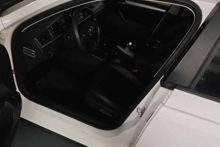 大众 宝来 2016款 1.6L 手动时尚型中控内饰7003