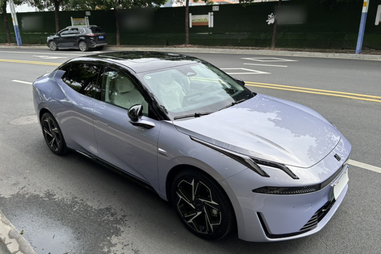 领克07 2024款 EM-P 126长续航 Ultra车身外观6011