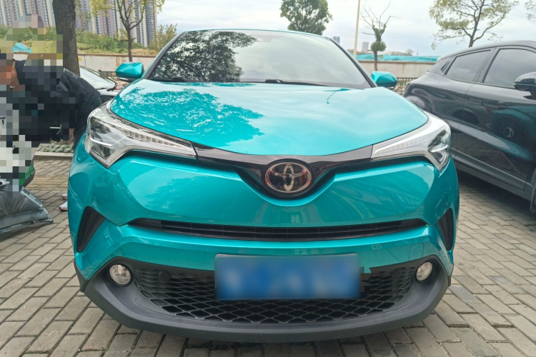 丰田C-HR 2020款 2.0L 豪华版车身外观6001