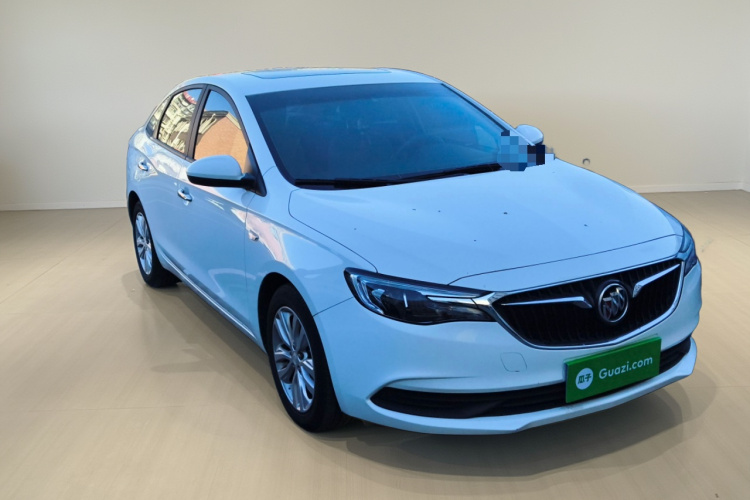 别克 英朗 2021款 改款 典范 1.5L 自动精英型车身外观3