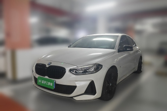 宝马1系 2021款 改款 125i M运动曜夜版