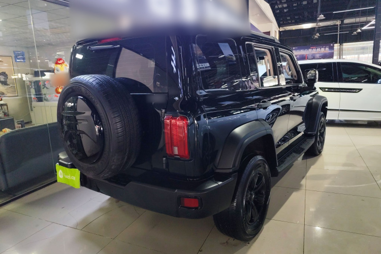 坦克300 2023款 越野版 2.0T 挑战者车身外观7