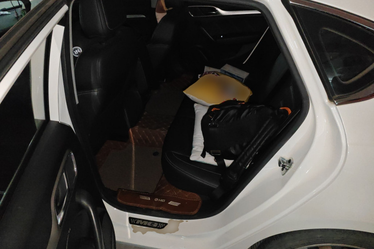 名爵 MG6 2019款 20T 自动运动版中控内饰21