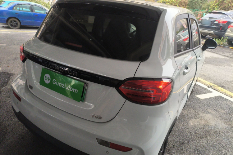 零跑汽车 零跑T03 2025款 310舒享版车身外观7