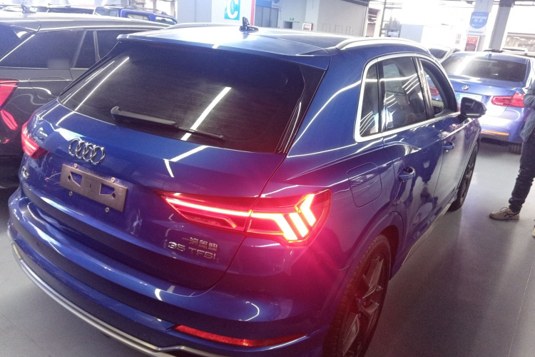 奥迪Q3 2020款 35 TFSI 时尚动感型车身外观6005