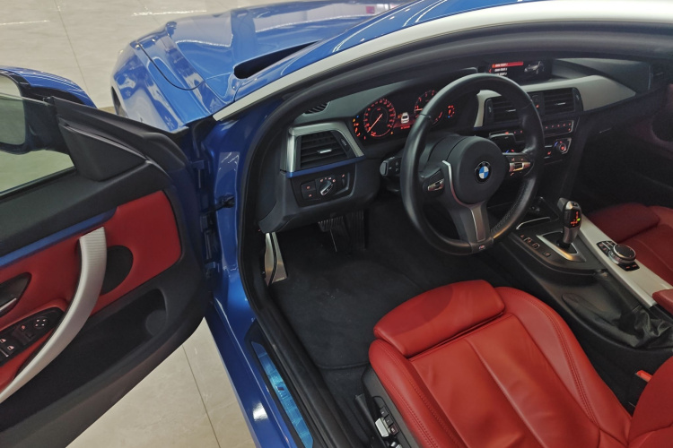 宝马4系 2019款 425i Gran Coupe M运动套装中控内饰20