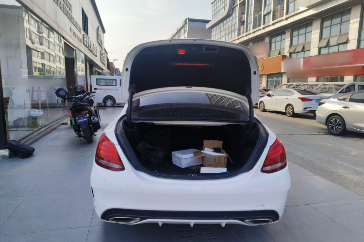 奔驰C级 2016款 C 180 L 运动型局部细节23