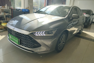 比亚迪 秦PLUS 2023款 冠军版 DM-i 55KM超越型