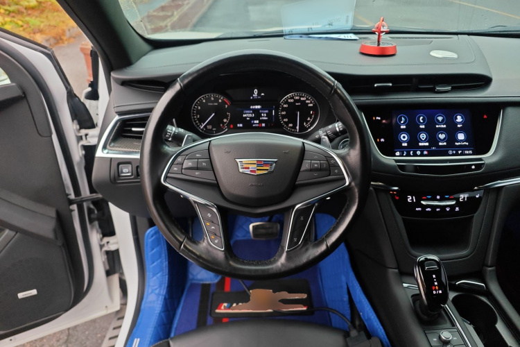 凯迪拉克XT5 2022款 2.0T 四驱豪华型（蜂鸟版）中控内饰13