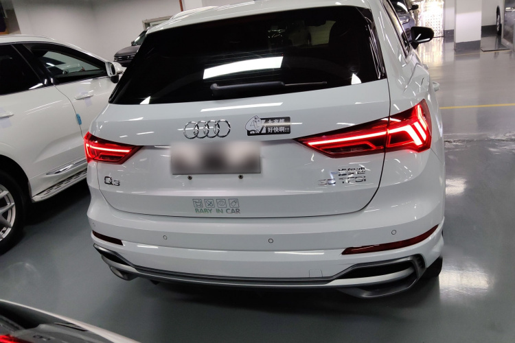 奥迪Q3 2019款 35 TFSI 进取动感型车身外观6004