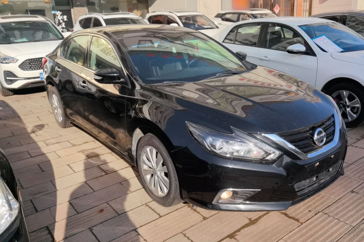 日产 天籁 2016款 改款 2.0L XL舒适版车身外观3