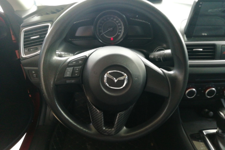 马自达3 昂克赛拉 2016款 三厢 1.5L 自动舒适型中控内饰13