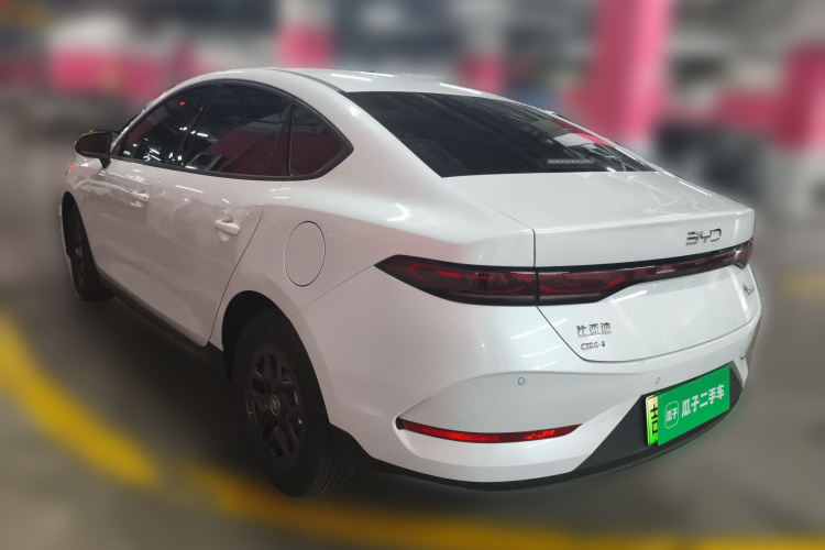 比亚迪 秦PLUS 2025款 DM-i 智驾版 55KM领先型车身外观5