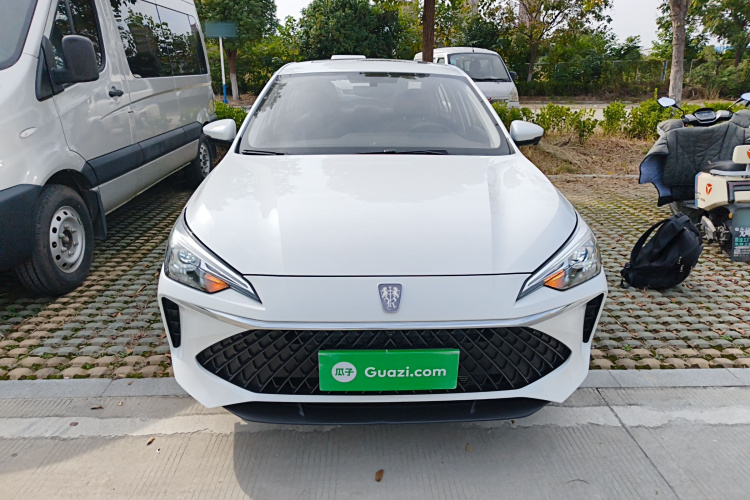 荣威i5 2023款 1.5L CVT尊荣版车身外观6001