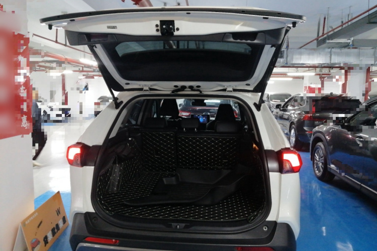 丰田 RAV4荣放 2020款 2.0L CVT两驱风尚PLUS版机舱底盘23