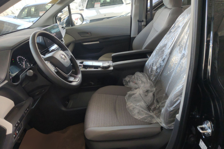 丰田 赛那SIENNA 2026款 2.5L 双擎两驱舒适版中控内饰19