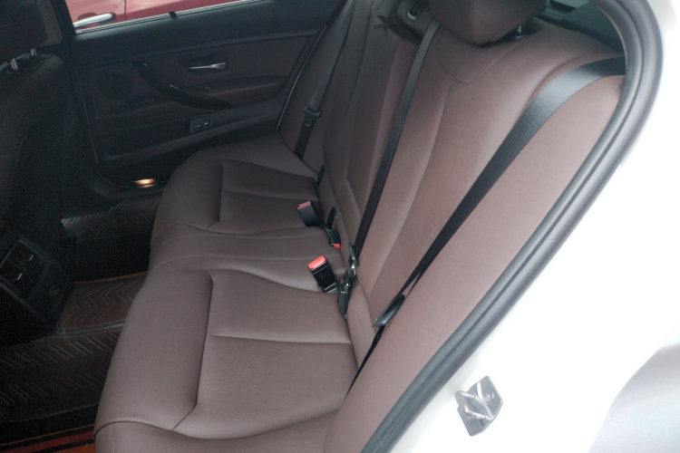 宝马3系 2018款 320Li 领先型M运动套装中控内饰21