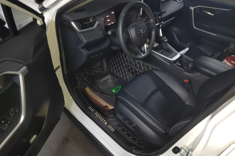 丰田 RAV4荣放 2021款 2.0L CVT两驱风尚PLUS版中控内饰20