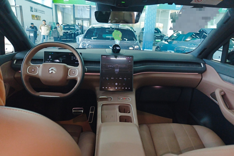 蔚来ES8 2023款 100kWh 签名版中控内饰7002