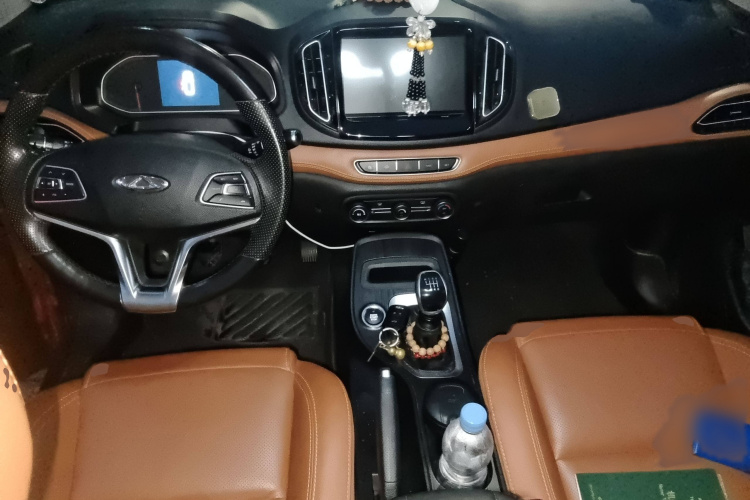 奇瑞 瑞虎7 2016款 1.5T 手动耀目版中控内饰7002