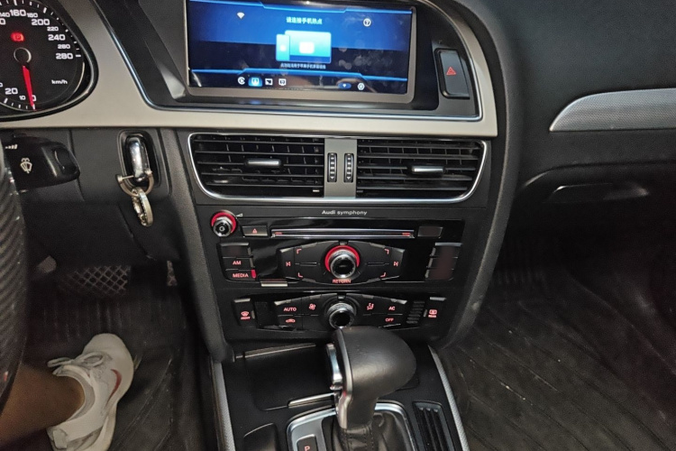 奥迪A4L 2013款 35 TFSI 自动标准型局部细节16