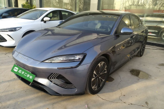 比亚迪 海豹 2022款 550km 标准续航后驱版尊贵型