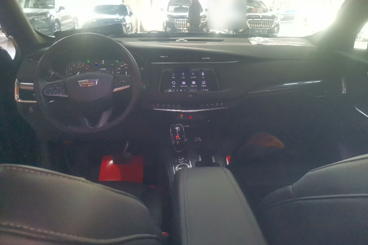 凯迪拉克XT4 2020款 改款 28T 两驱技术型中控内饰12