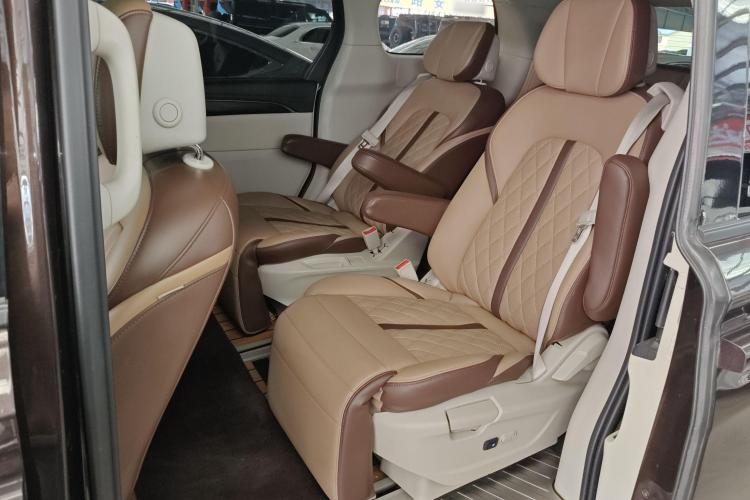 别克GL8 2020款 ES陆尊 653T 舒适型中控内饰21